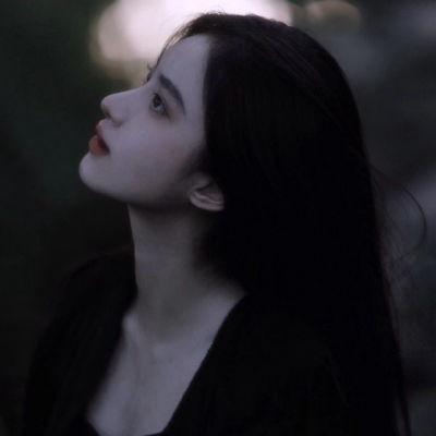 云起兮衣飞扬
