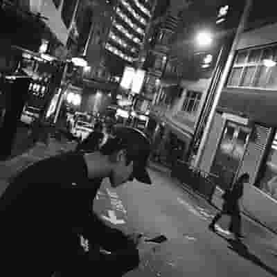 莫挡英雄路