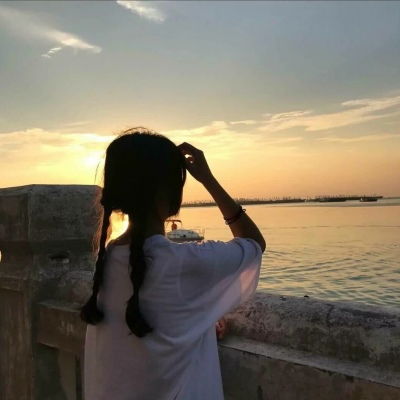 是夢擾了她。。。。。