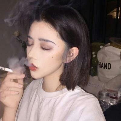 〤冷眼笑看人世滄桑っ